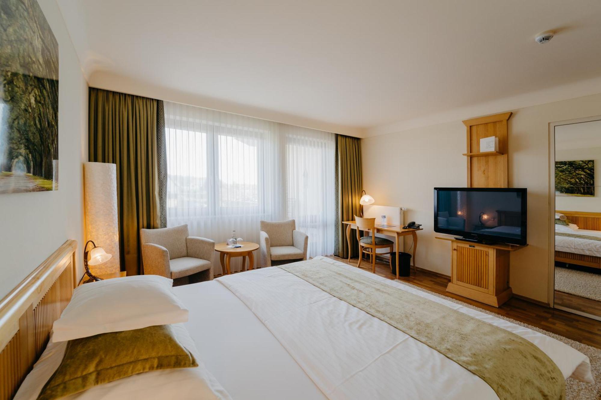 Hotel Waldkrug Delbruck Luaran gambar