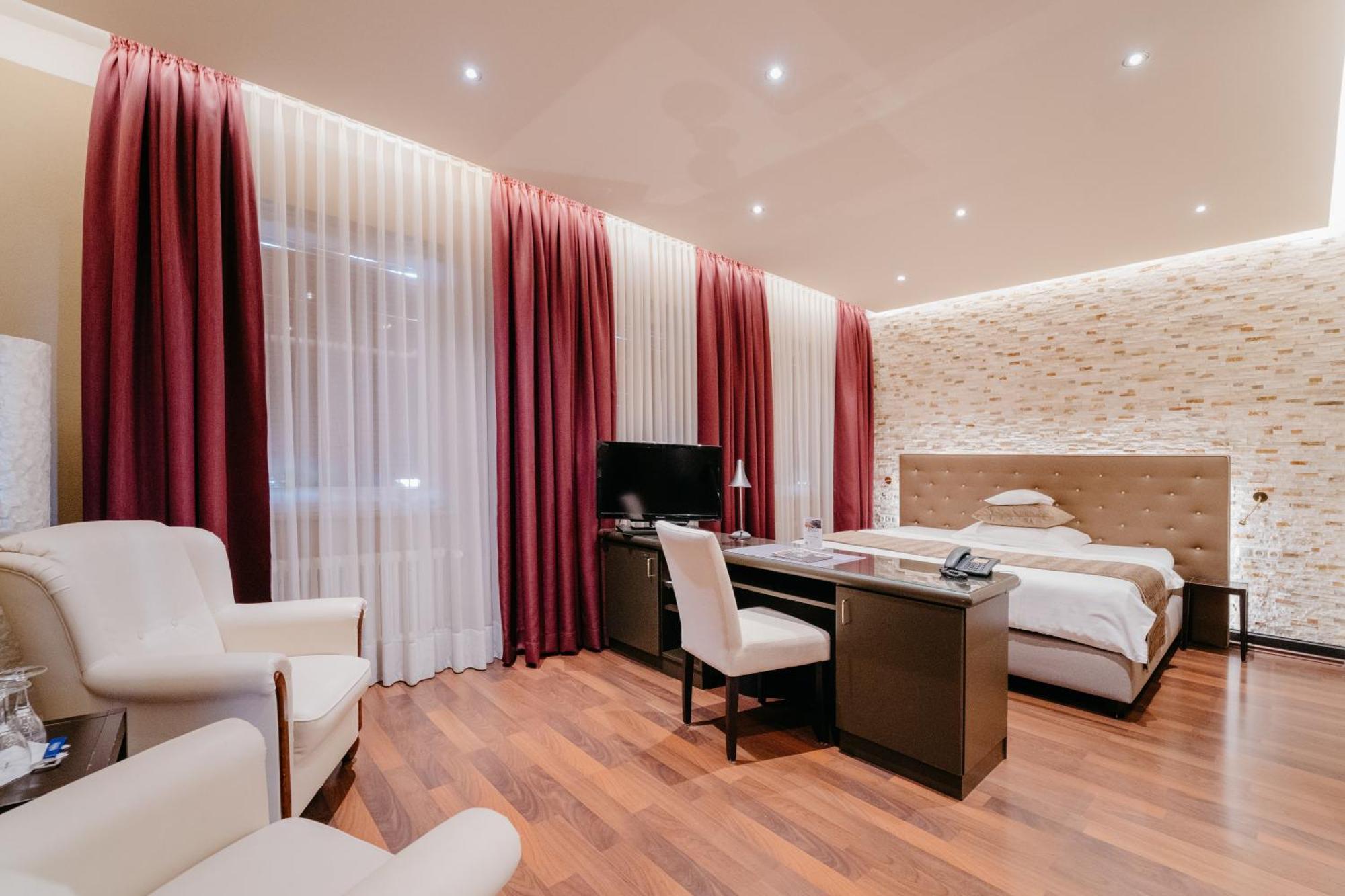 Hotel Waldkrug Delbruck Luaran gambar