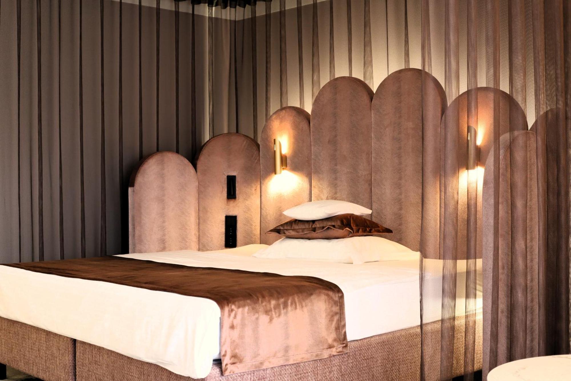 Hotel Waldkrug Delbruck Luaran gambar